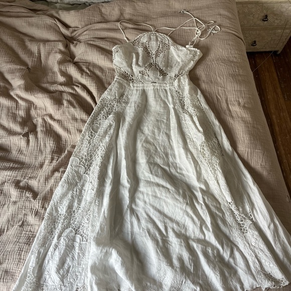White Farm Rio Dress - Picture 2 of 6